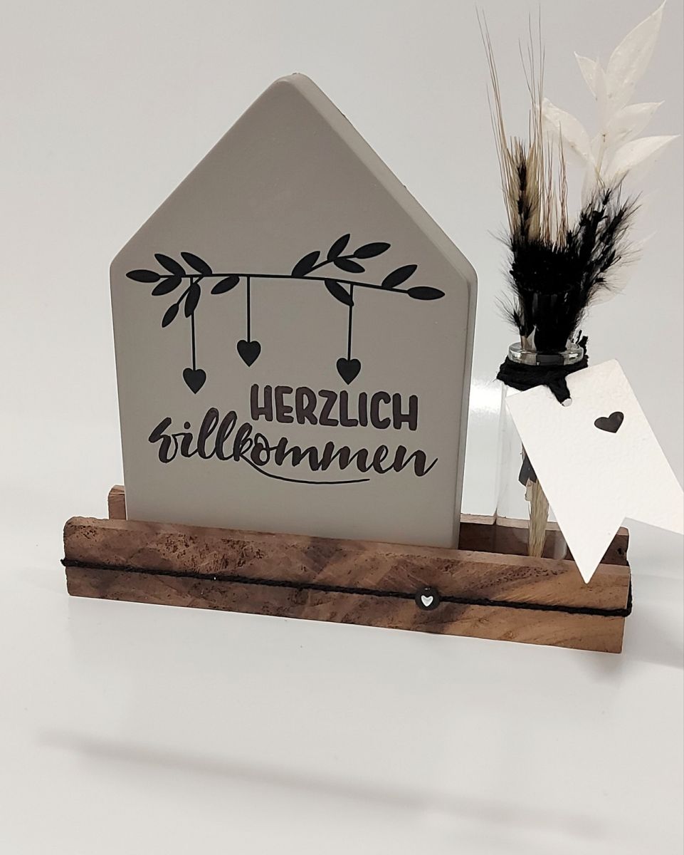 Haus mit Tablett und Vase weiß ♥ individualisierbar
